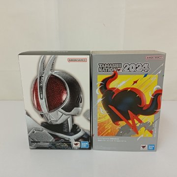 [限定] バンダイ S.H.Figuarts 真骨彫製法 仮面ライダーファイズ アクセルフォーム / 魂ネイション 2024 | K mR232a