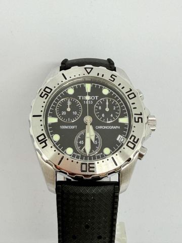 TISSOT 1853 クロノグラフ デイト　メンズ腕時計 ブラック文字盤 ラバーベルト　稼動品