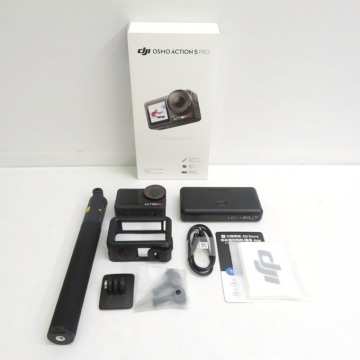 101K150★【中古品】DJI Osmo Action 5 Pro Adventure Combo/アドベンチャーコンボ OA5P02 アクションカメラ/ウェアラブルカメラ