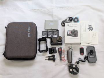DJI Osmo Action 4 スタンダードコンボ (予備バッテリー複数・充電器などおまけ多数)