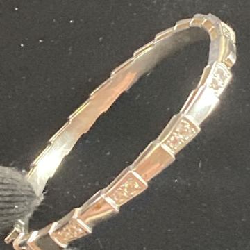 ブルガリ　BVLGARI シルバーカラー ラインストーン バングル ブレスレット