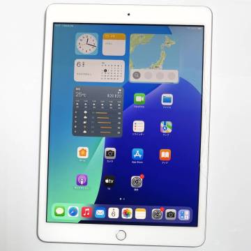 Apple iPad (第7世代) (10.2インチ) シルバー 32GB MW752J/A Wi-Fiモデル iOS18.7.9 バッテリー最大容量95％ (充放電回数208回)