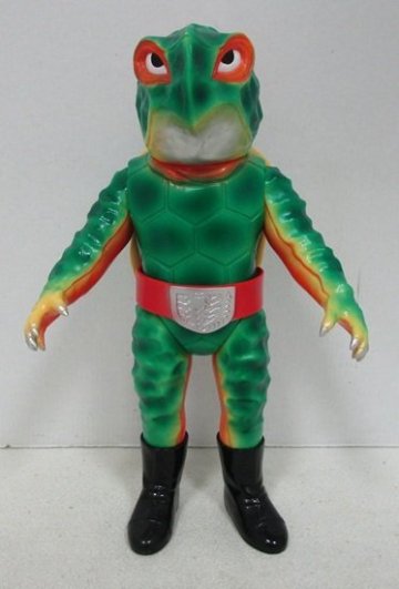 ■【現状渡し/ヘッダー等欠品】東映レトロソフビコレクション 仮面ライダーV3『カメバズーカ』 メディコム・トイ