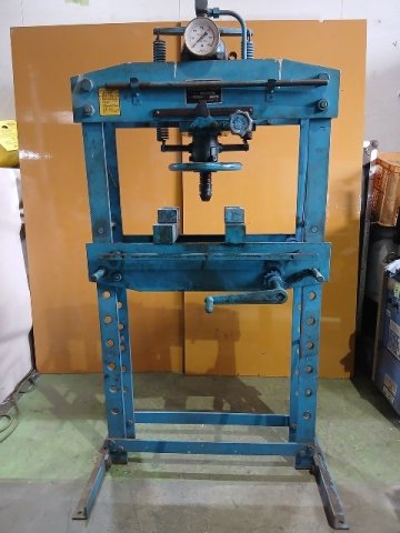 【1円スタート！】SANKYO 門型プレス機 SCP-15 油圧プレス機 能力15TON 自動車整備 ※ジャンク ※直接引き取り限定※