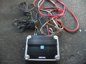 ALPINE 4chアンプ PDX-4.150 動作品