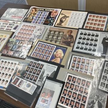 【外国切手まとめて】アメリカ切手多数　 記念切手 切手シート バラ切手 マリリンモンロー コレクション　★5