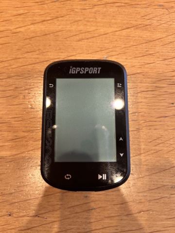 iGPSPORT BSC200 サイクルコンピューター GPS ロードバイク　マウンテンバイク　クロスバイク　自転車　本体のみ　発送230円