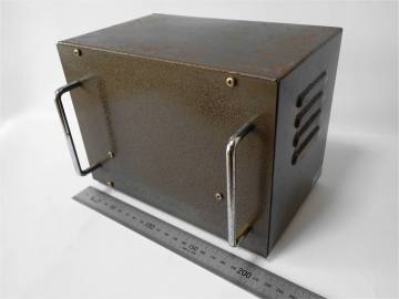 LEAD　ハンドル付き未使用金属ケース小　高級灰色シボ塗装も、スレ傷錆在り（W210＊H160&times;D130㎜）