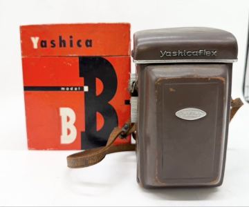 YashicaFlex ヤシカフレックス Yashikor 1:3.5 f=80mm 二眼レフ フィルムカメラ D6