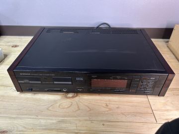 PIONEER CDプレーヤー P-D90 CDデッキ COMPACT DISC PLAYER パイオニア