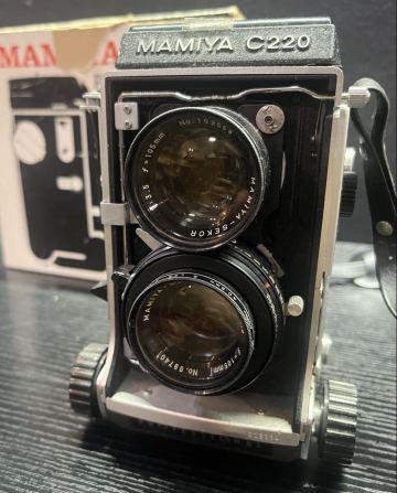 MAMIYA マミヤ C220 PROFESSIONAL /MAMIYA-SEKOR 1:3.5 f=105mm 中判二眼レフカメラ #3018