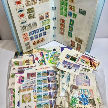 ■未使用 バラ切手 まとめ 額面総額約130,000円分 総重量約1.330g（袋等含む）【買取まねきや】