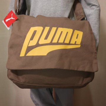プーマ PUMA 新品 便利 ロゴ シンプル ショルダー バッグ メッセンジャーバッグ 茶[J20326-BW] POIU