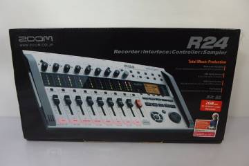 ◆未使用 ZOOM(ズーム) 最上位モデル MTR マルチトラックレコーダー Multitrack Recorder R24 オーディオインターフェース サンプラー