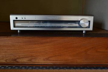 LUXMAN T-110