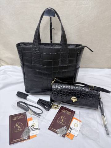 未使用保管品 JRA公認 パープルクラウド クロコダイル 2WAYバッグ＆ショルダーポーチセット 本ワニ革 ブラック AT163