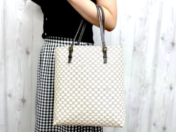 美品 CELINE セリーヌ マカダム柄 ヴィンテージ トートバッグ ショルダーバッグ バッグ PVC&times;レザー クリーム&times;茶 A4収納可 104470Y
