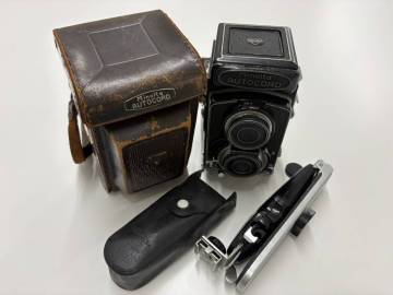 IZ2828 MINOLTA AUTOCORD ミノルタ 二眼レフ カメラ 1：3.2 ｆ＝75ｍｍ 1：3.5 レザーケース・その他付属品付き 動作確認済