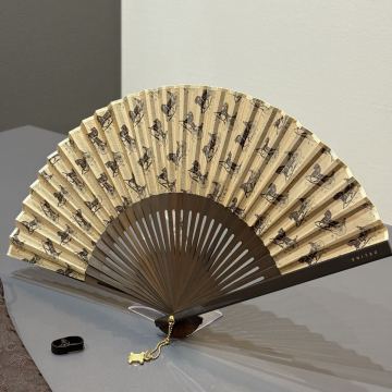 CELINE セリーヌ サルキー柄 トリオンフ 金具 馬車 扇子 ヴィンテージ カバー付き ロゴモチーフ 総柄 団扇 うちわ せんす 小物