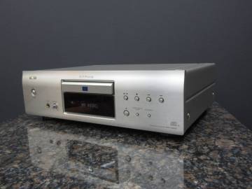 【お買い得品】DENON SACDプレーヤー DCD-1500AE デノン　　　　　　(管理番号L4)