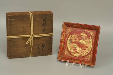 C13/0273 明代 嘉靖丙申年 朱漆金彩螺鈿 山水人物文 香盆 「大明嘉靖丙申年孟秋」「景X宮福」銘 日本桐箱付 古道具 時代物 古美術 骨董品