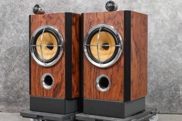 【J】Bowers & Wilkins B&W SILVER SIGNATURE スピーカーペア ネットワーク付属 3365495【送料無料!!】