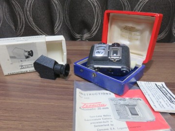 テッシナ「Tessina　Automatic 35mm Made in Switzerland」「Tessina PENTAPRISM VIEWFINDER」35mmフィルム用二眼レフカメラ