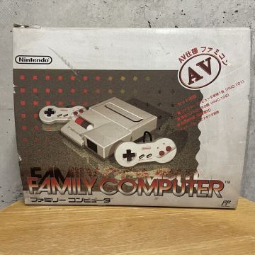 任天堂 ニューファミコン HVC-101 AV仕様 ファミリーコンピュータ Nintendo ファミコン ゲーム機 レトロ 昭和レトロ 1円 1円スタート