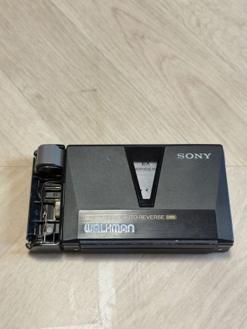 SONY ソニー WALKMAN WM-550C カセットウォークマン 動作確認済み ジャンク扱い