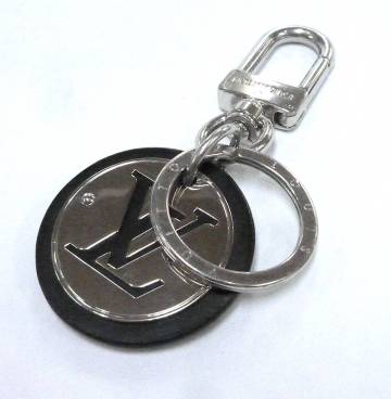 LOUIS VUITTON ルイヴィトンキーホルダー LVサークル M67362