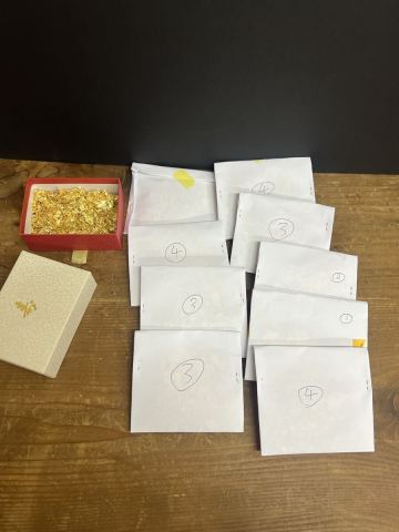 金箔 洋金 加工用 まとめ 加工用 約52g（包装紙ケースなど含む）片付け品 現状品 細工 蒔絵