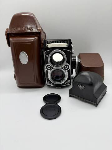 Rolleiflex 2.8F xenotar 80mm F2.8 ローライフレックス ＋純正レザーハード本革収納ケース＋ペンタプリズムファインダー(専用ケース付き)