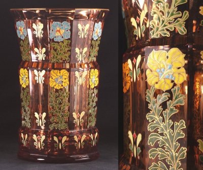 &nabla;花&nabla;【雨宮喜能登】作 希少な窯彩硝子 花文ガラス花瓶 高さ26.5cm 共箱付 十二面取の洒脱な器形 ガラスの七宝