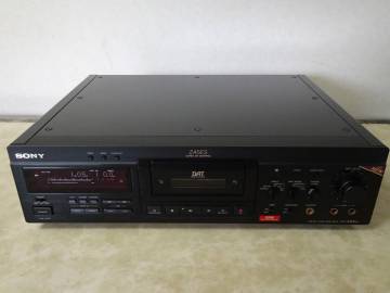 ★SONY DTC-ZA5ES DAT【完動品】★