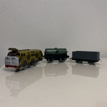トラックマスター ディーゼル10 ディーゼル10の逆襲 プラレール 互換 (海外製) きかんしゃトーマス レア CG顔 DIESEL 10 TAKES CHARGE