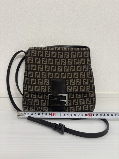 FENDI フェンディ ズッカ柄 ショルダーバッグ キャンバス レザー
