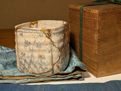 【哲】【緊急特別出品】絵付け極まる絵志野四方入角向付（伝世・桃山時代）