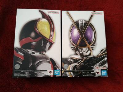 【中古ジャンク品】S.H.Figuarts真骨彫 仮面ライダーファイズ、カイザ　2体セット