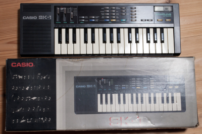 CASIO SK-1 サンプラー キーボード シンセサイザー