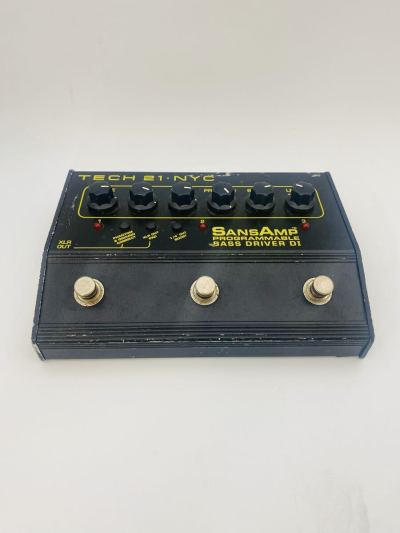■ TECH21NYC SANSAMP Programmable BASS DRIVER DI ベース用プリアンプ サンズアンプ PA機器 エフェクター コード無 通電未確認