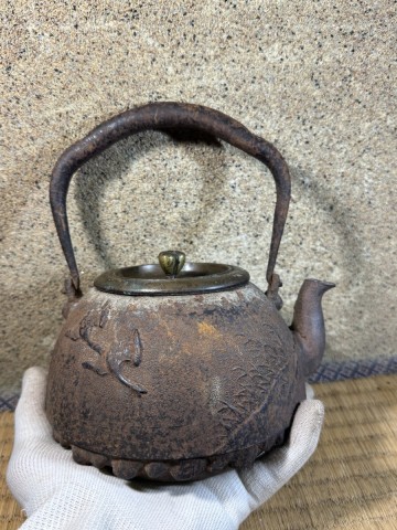 龍文堂　金龍堂　大国　寿郎　修理無し　水漏れ無し　 明治時代 鉄瓶 煎茶道具