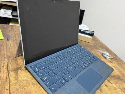 Microsoft Surface Pro 4 中古で購入しました。初期化済みです。 キーボード Surface Pro タブレット