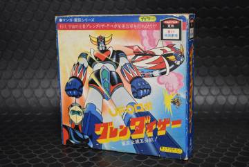 うぶ品　昭和レトロ　8ミリフィルム、カセットテープ　東映　UFOロボ グレンダイザー　当時物
