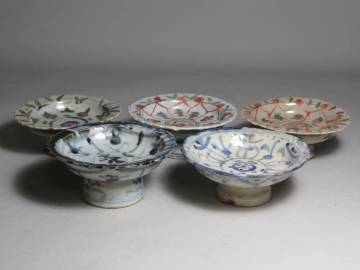 「都内コレクター所蔵品」ベトナム（越南）時代古陶　安南染付 赤絵 高台皿 輪花皿　計5点　安南焼　東南アジア古陶器　lot:100322