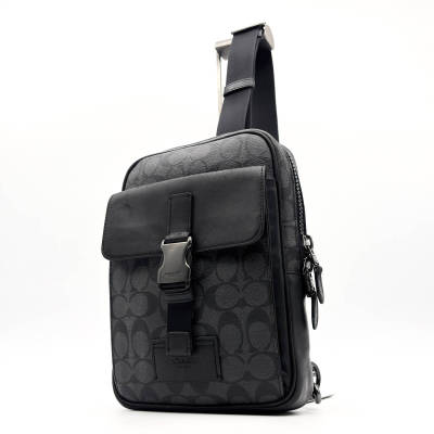 1円 美品 COACH コーチ トラック パック ボディバッグ ロゴ金具 シグネチャー 斜め掛け クロスボディ ビジネス シンプル ブラック 黒