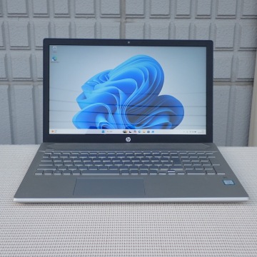 第8世代 HP Pavilion 15 / Core i5-8250U 1.6GHz / 8GB / 256GB SSD + 1TB HDD / 15.6型 フルHD / Windows11 / ノートPC / AC電源付き