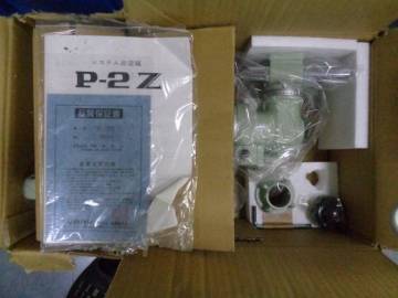 高橋製作所、P-2Z小型赤道儀、未使用品、箱は上部がなくなっています。別の箱に入れて送れます。