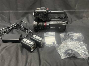 【良品・室内使用のみ】Panasonic HC-X2000 4Kビデオカメラ ライブ配信対応
