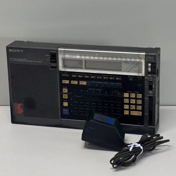 ♪ SONY ソニー ICF-2001D PLLシンセサイザーレシーバー BCLラジオ ACアダプター AC-120 本体 通電不可 状態悪 ジャンク品 状態写真参照