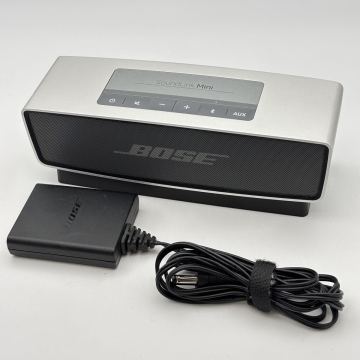 &beta; BOSE SoundLink Mini Bluetooth スピーカー 音出し確認済 長時間稼動未確認 現状品 状態・付属品写真参照 ボーズ 宅急便コンパクト発送